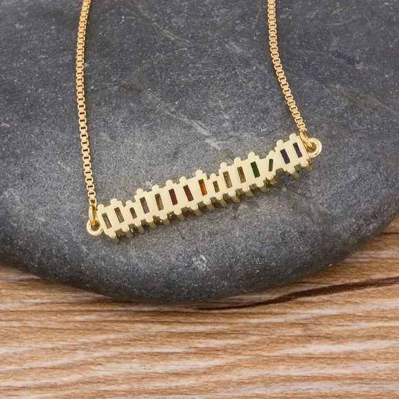 Beautiful necklace - Picture 4 of 6